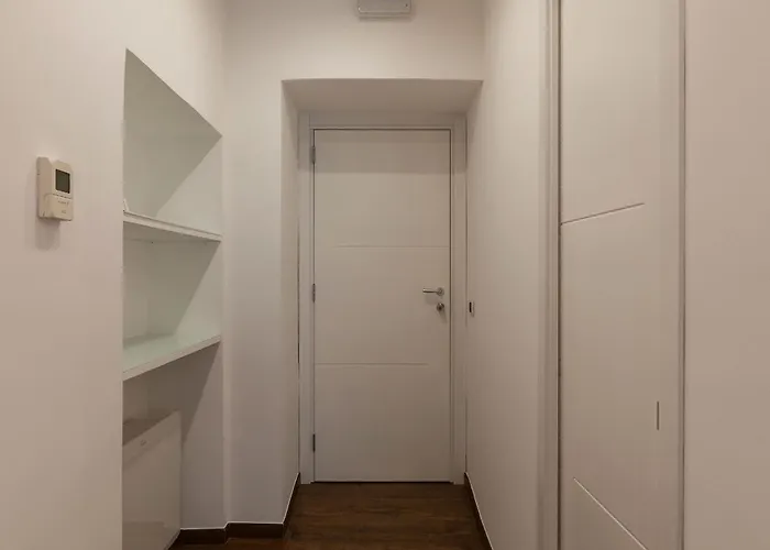 Guesthost - Charming Sallustiano Apartament